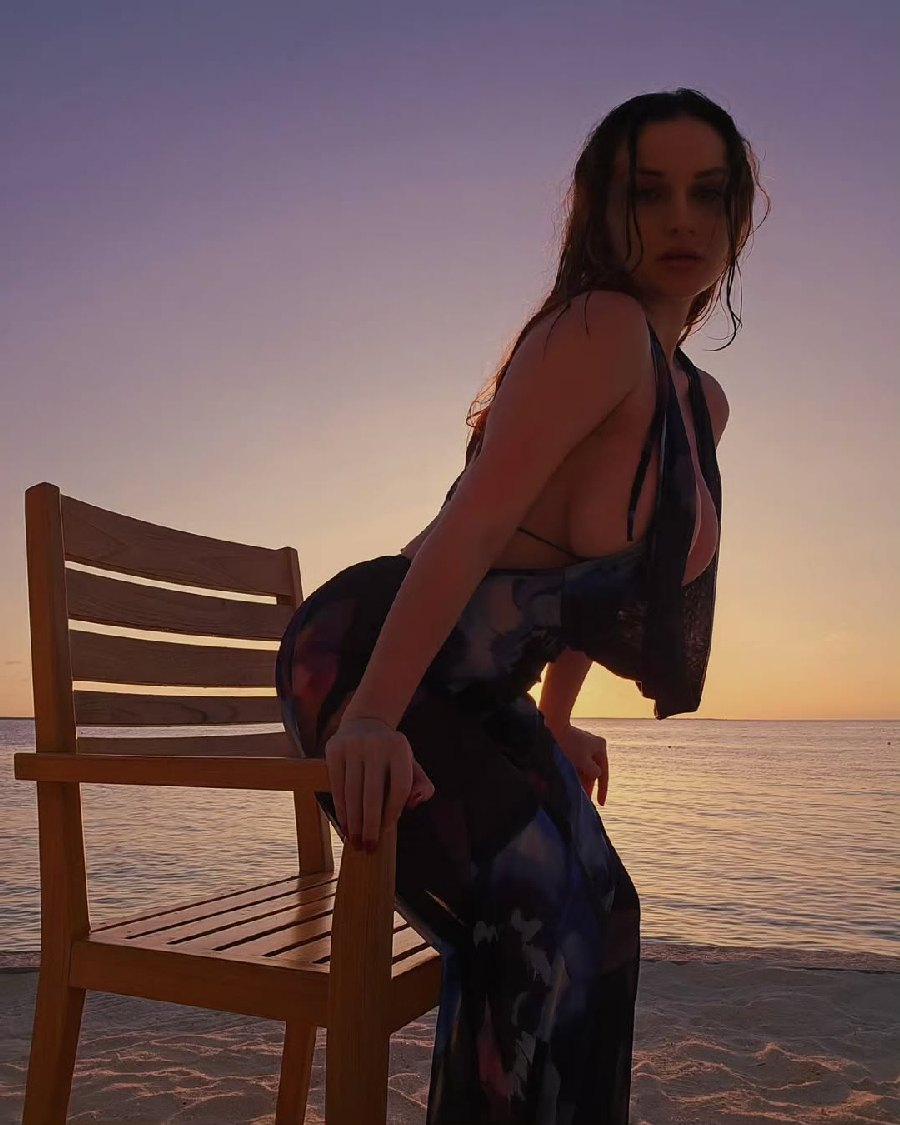 Sexy girl Miranda Faith nude in Montevideo